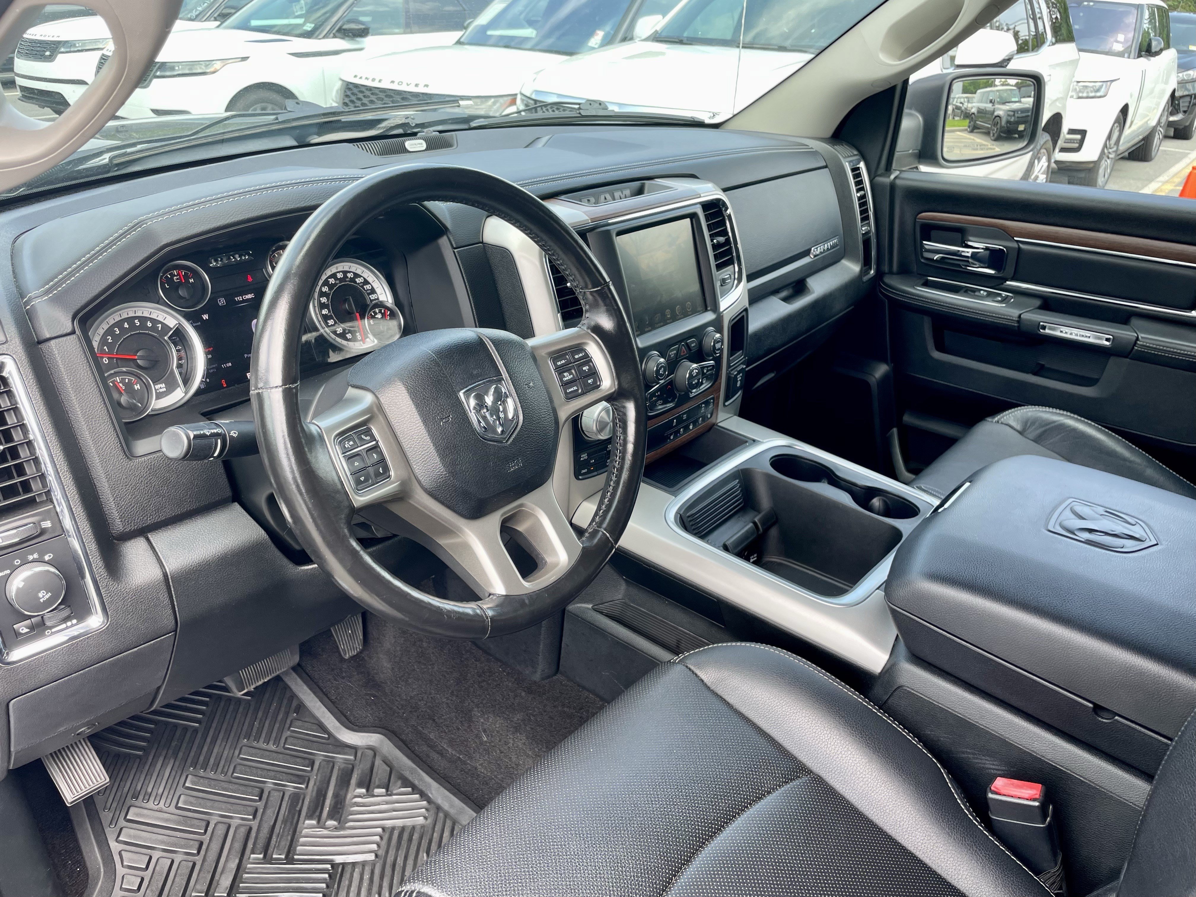 Used 2017 RAM 1500 Laramie w/ Convenience Group AWD/4WD image 13