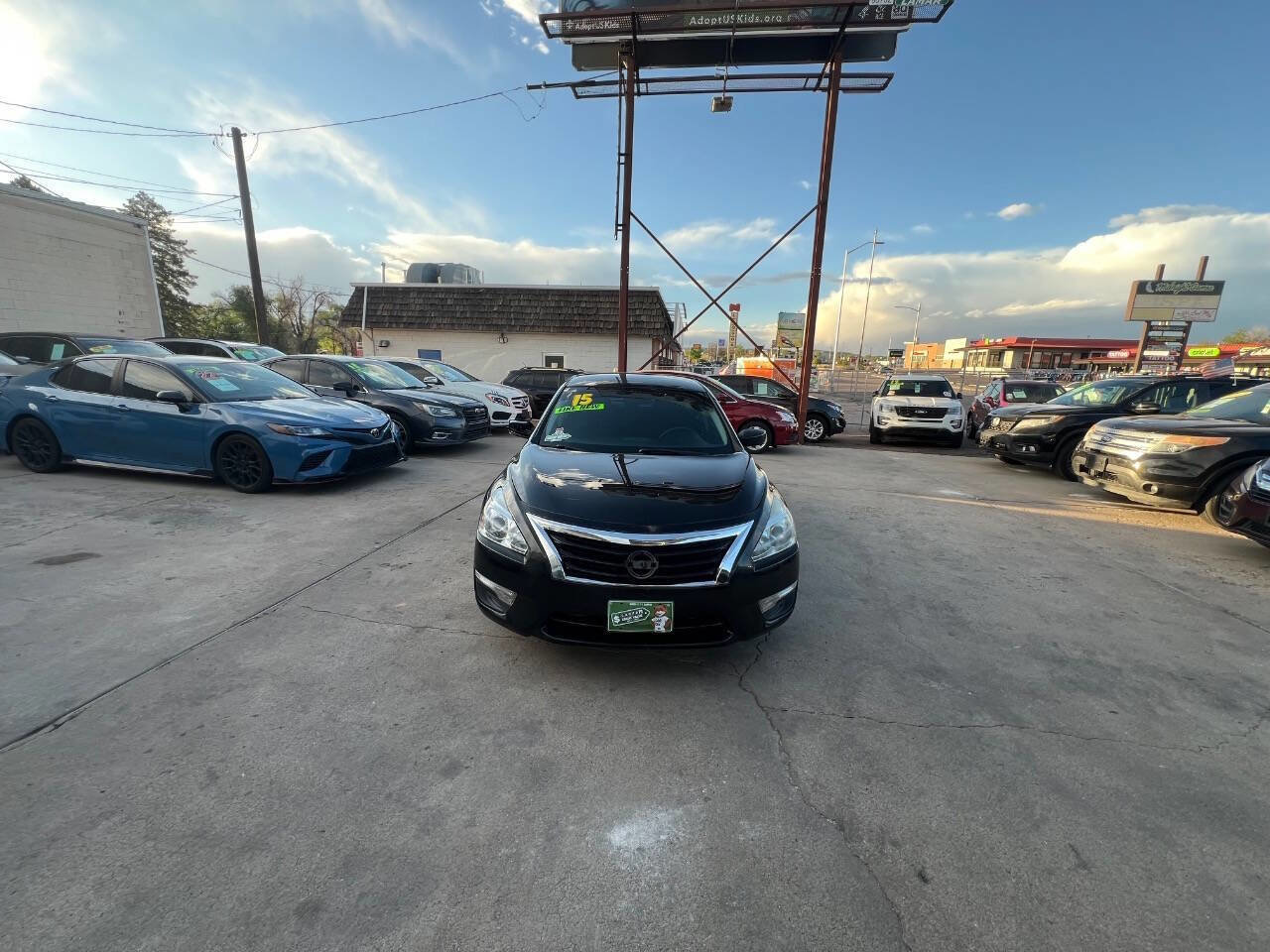 Used 2015 Nissan Altima 2.5 S w/ Special Edition Package FWD image 3