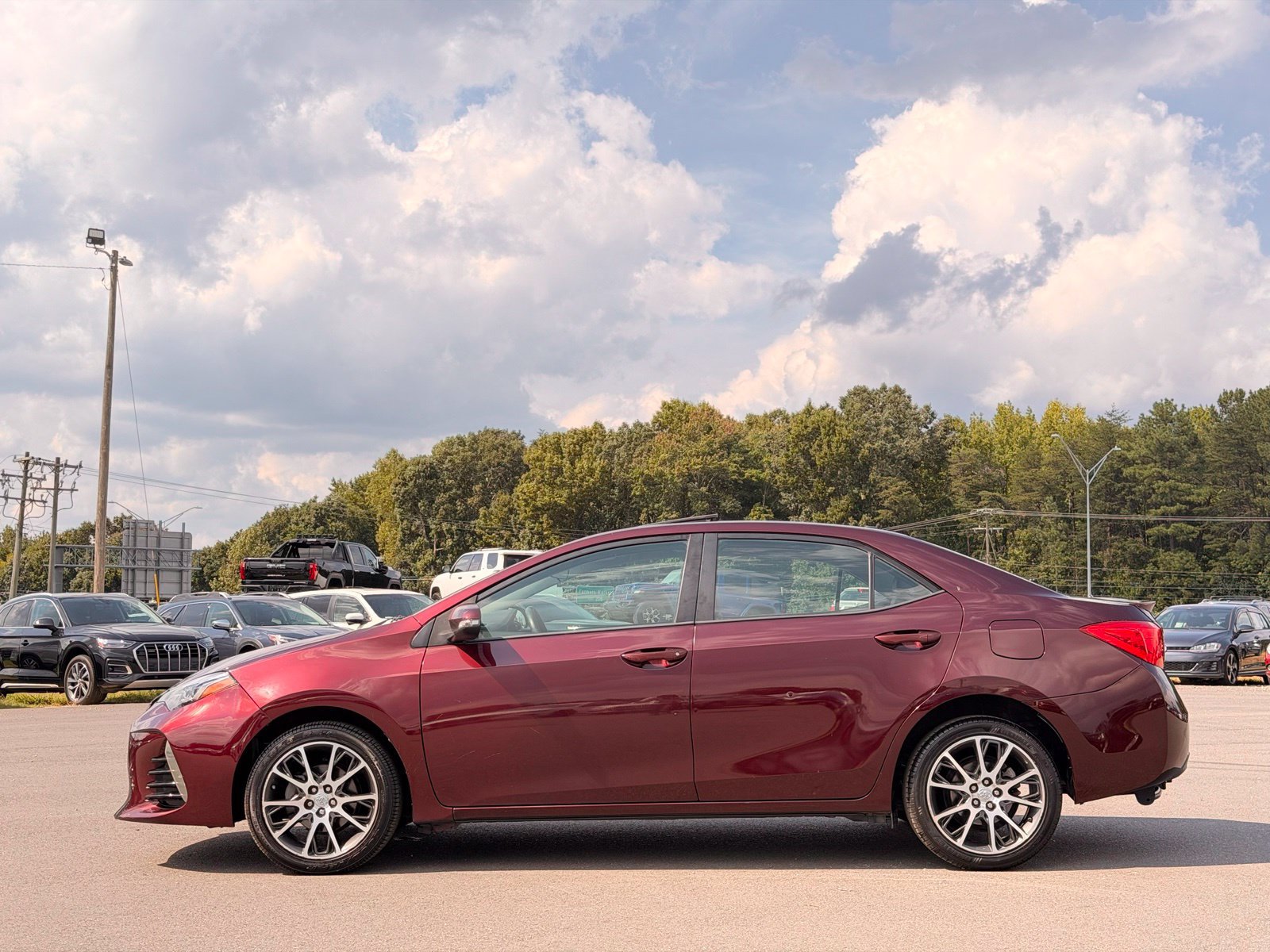 Used 2017 Toyota Corolla SE 50th Anniversary FWD image 12