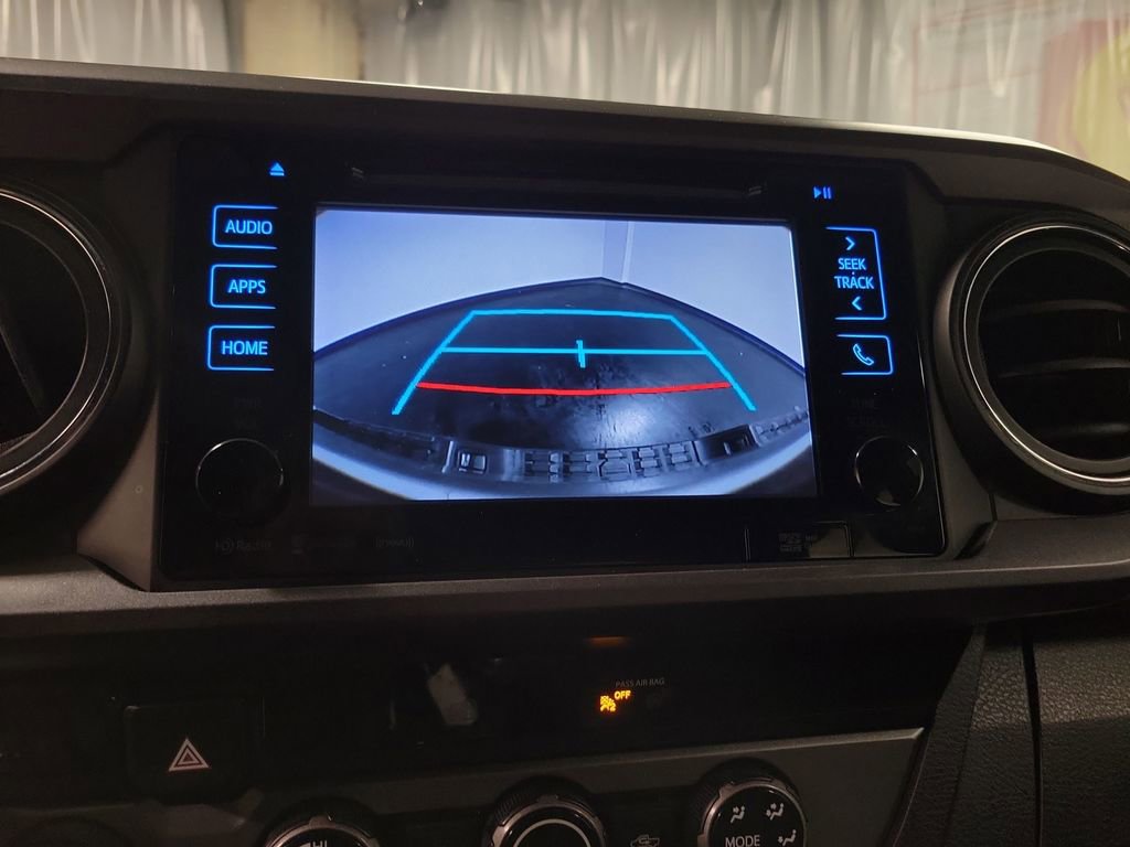 Used 2018 Toyota Tacoma TRD Sport image 16