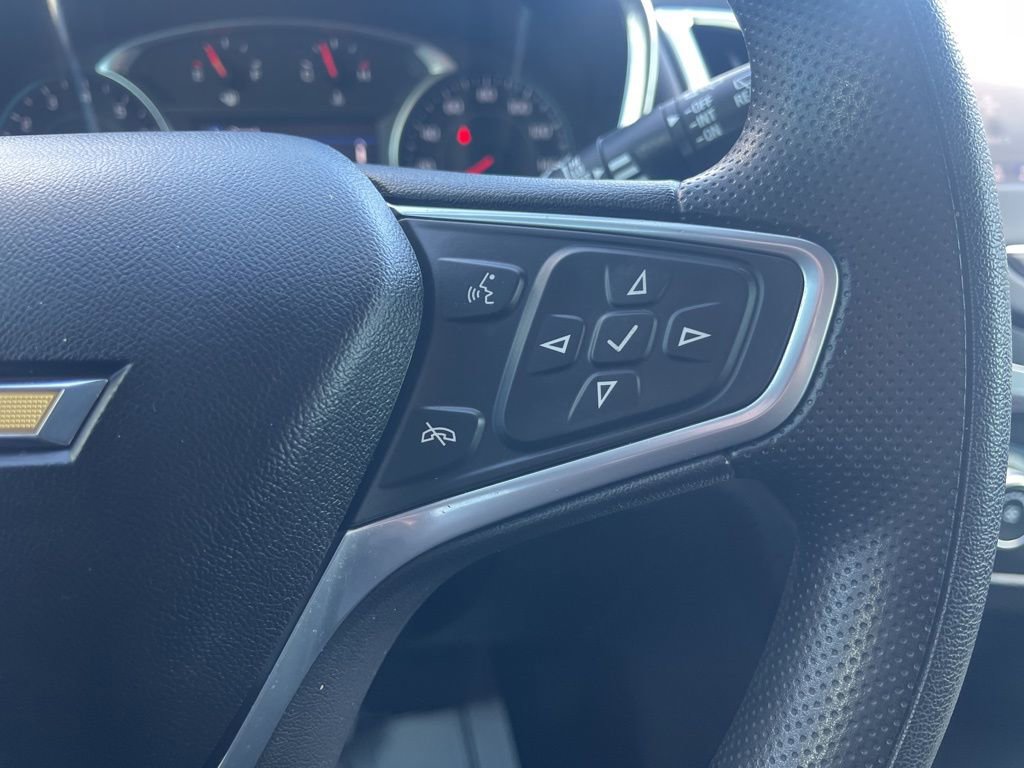 Used 2022 Chevrolet Equinox LT image 32