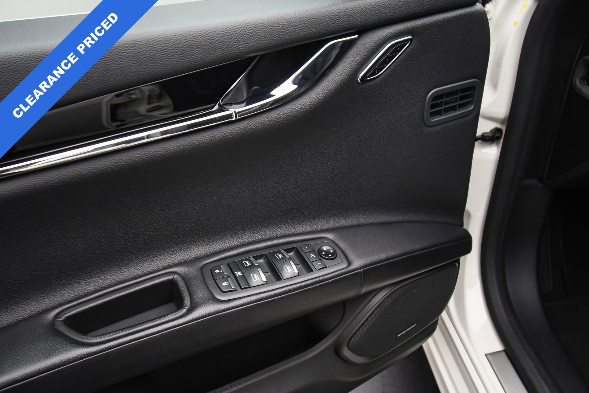 Used 2022 Maserati Quattroporte Modena Q4 image 44