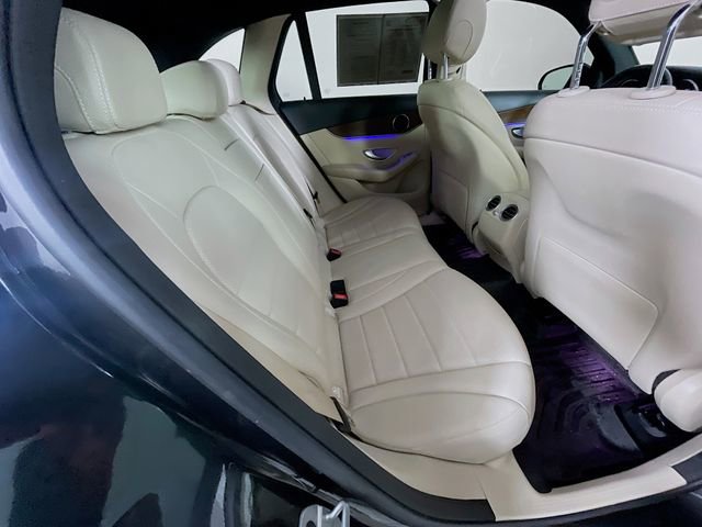 Used 2021 Mercedes-Benz GLC 300 4MATIC image 28
