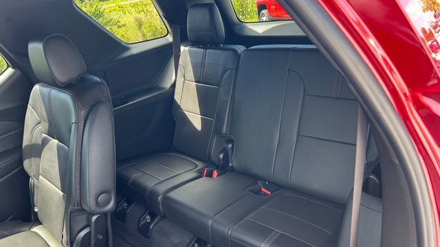 Certified 2023 Chevrolet Traverse RS image 36