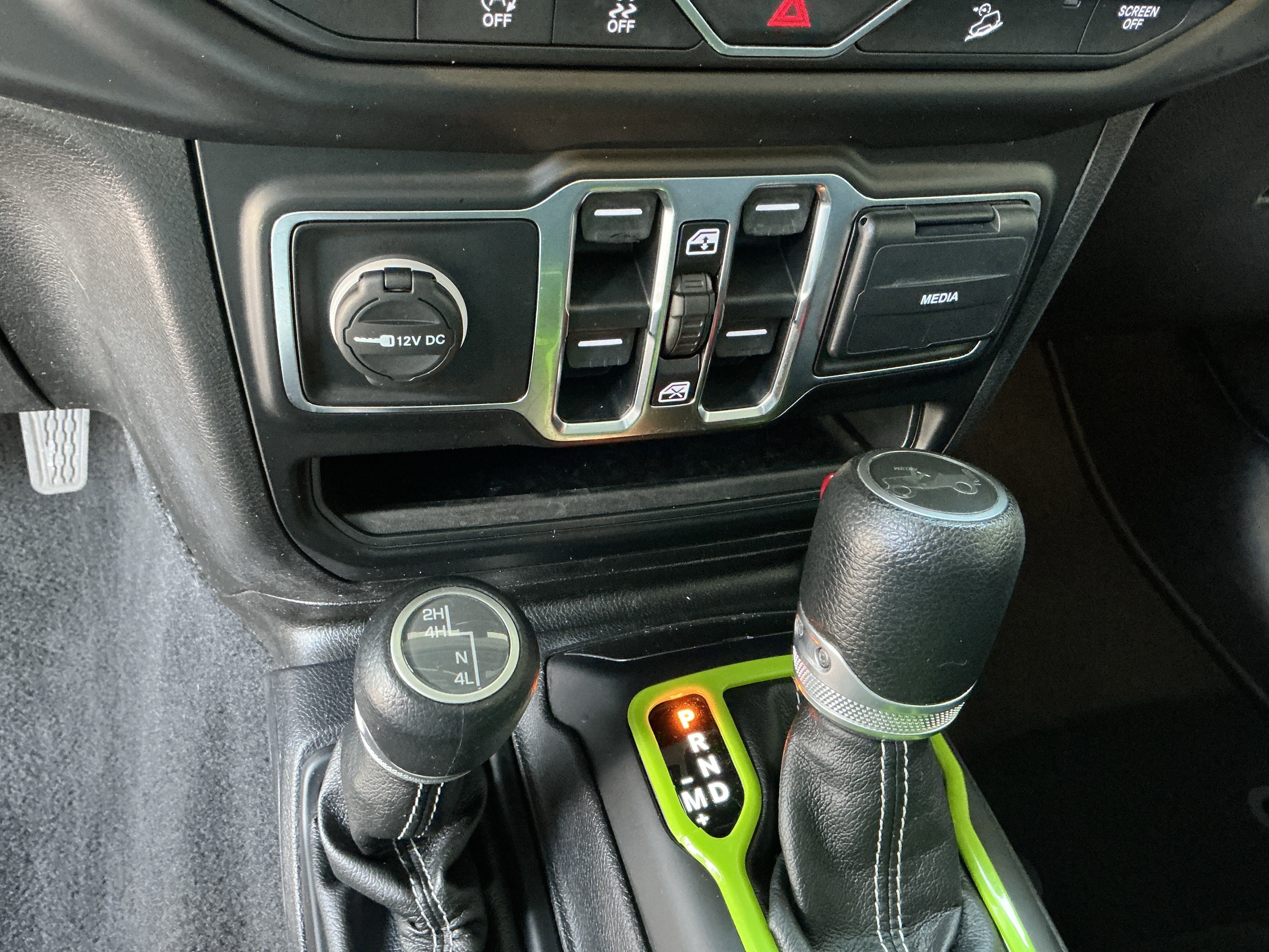 Used 2019 Jeep Wrangler Unlimited Sahara image 31