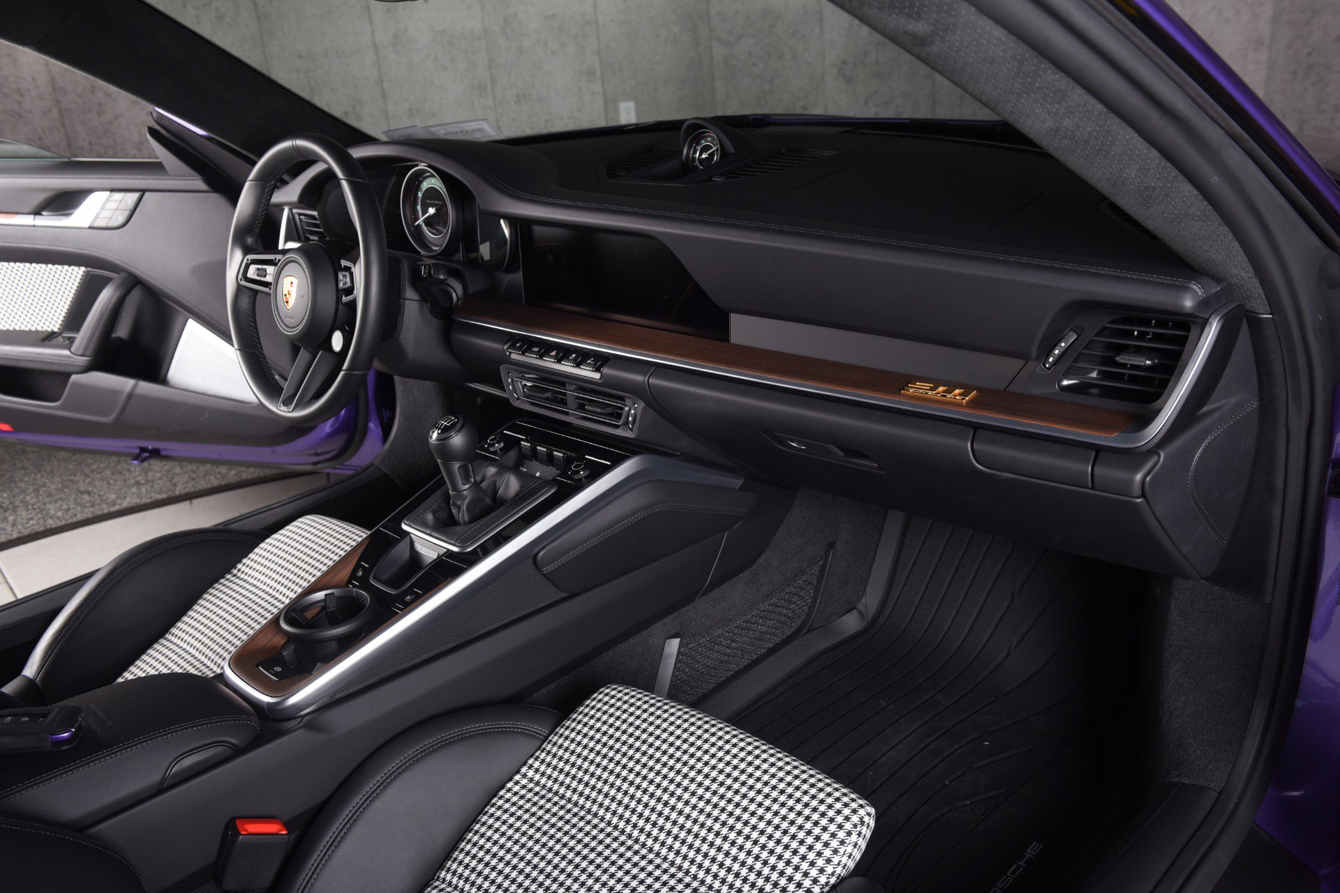 Used 2023 Porsche 911 Sport Classic image 17