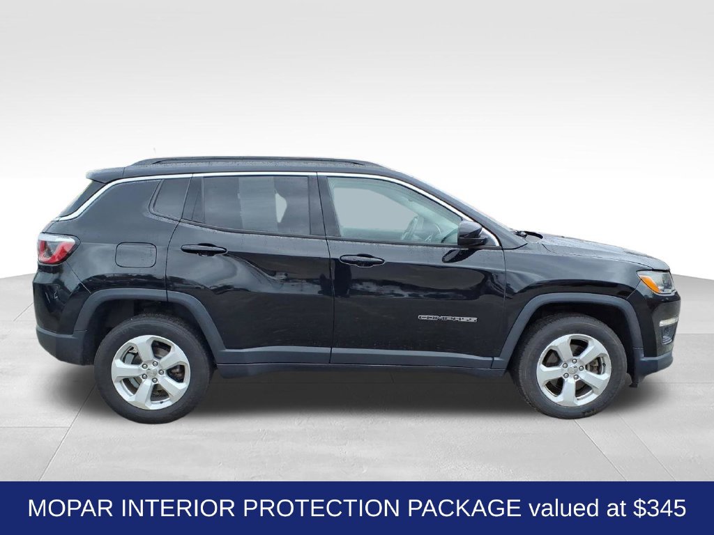 Used 2019 Jeep Compass Latitude w/ Popular Equipment Group AWD/4WD image 4