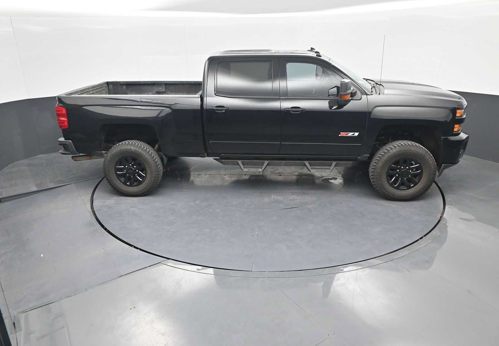 Used 2016 Chevrolet Silverado 2500 LT w/ Midnight Edition AWD/4WD image 27