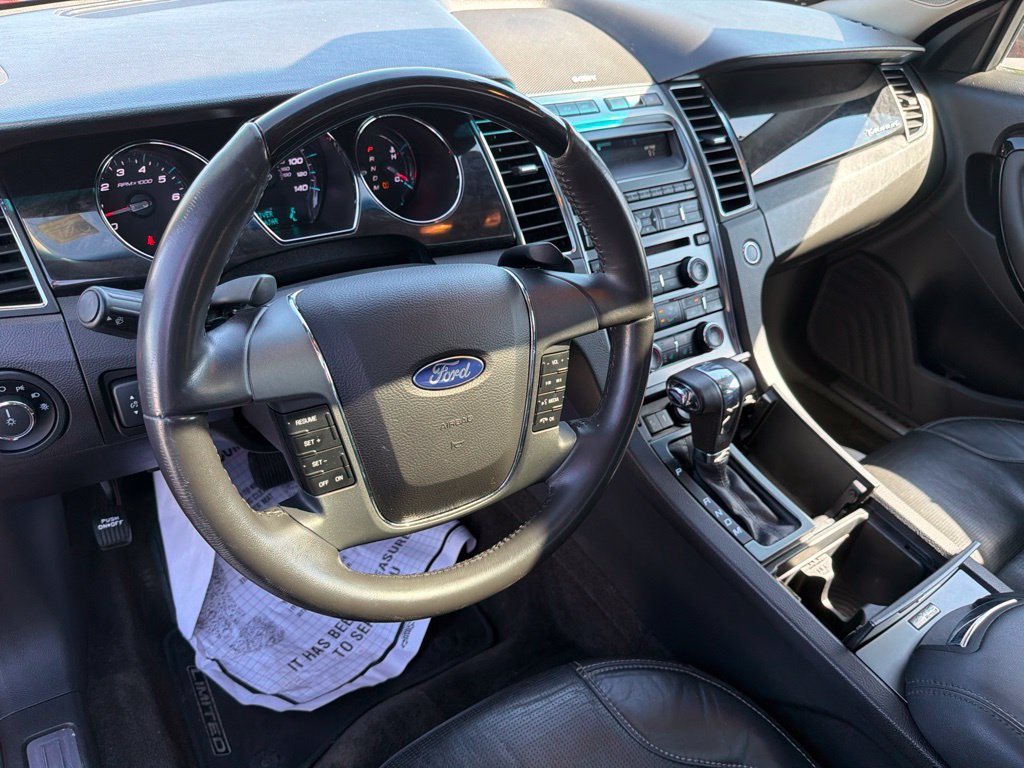 Used 2011 Ford Taurus Limited w/ 303A Rapid Spec Order Code FWD image 10