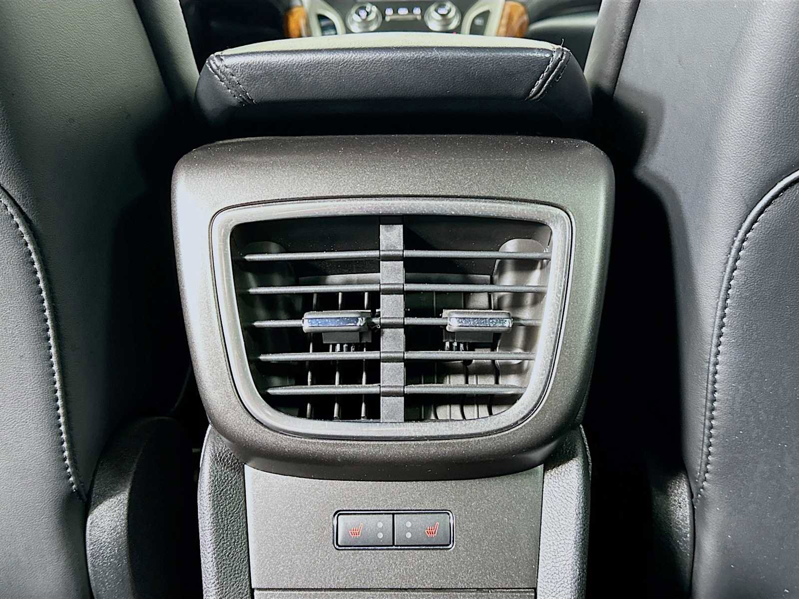 Used 2018 Lincoln MKX Reserve w/ Lincoln MKX Climate Package image 24