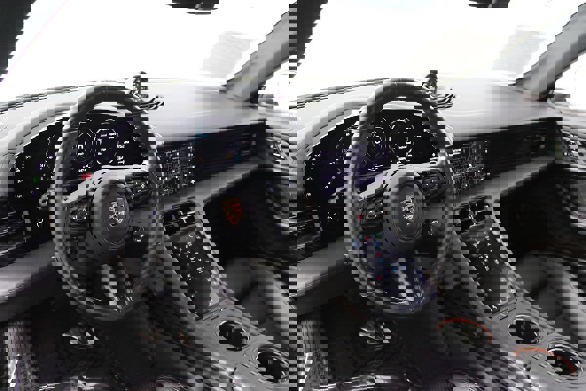 Used 2020 Porsche Taycan 4S image 8