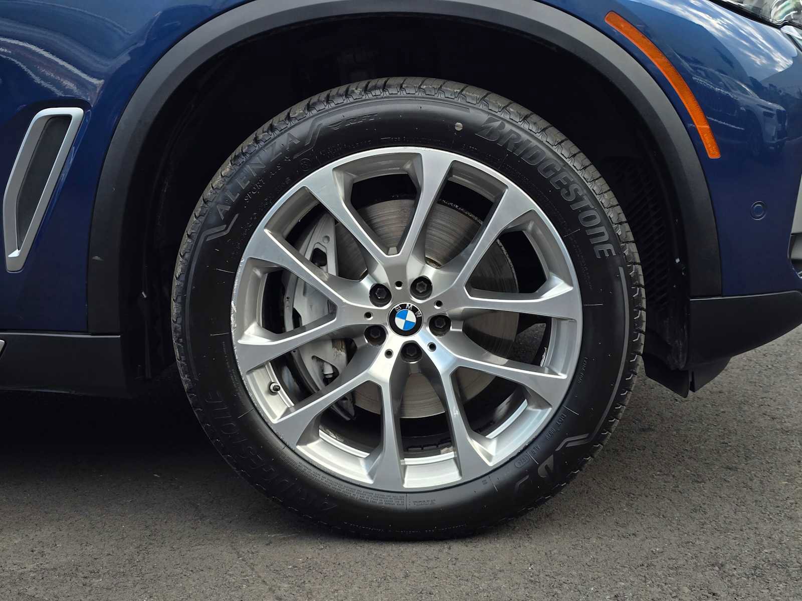 Used 2021 BMW X5 xDrive45e w/ Premium Package image 9