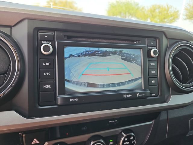 Used 2018 Toyota Tacoma SR5 AWD/4WD image 14