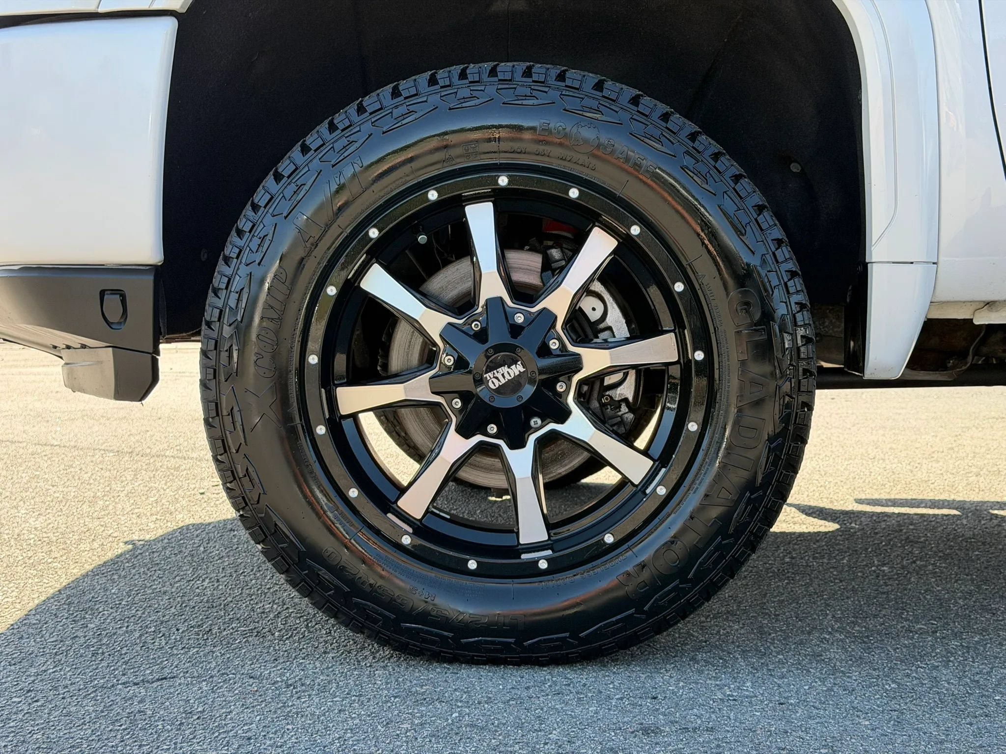 Used 2020 GMC Sierra 2500 Denali w/ Denali Ultimate Package AWD/4WD image 8
