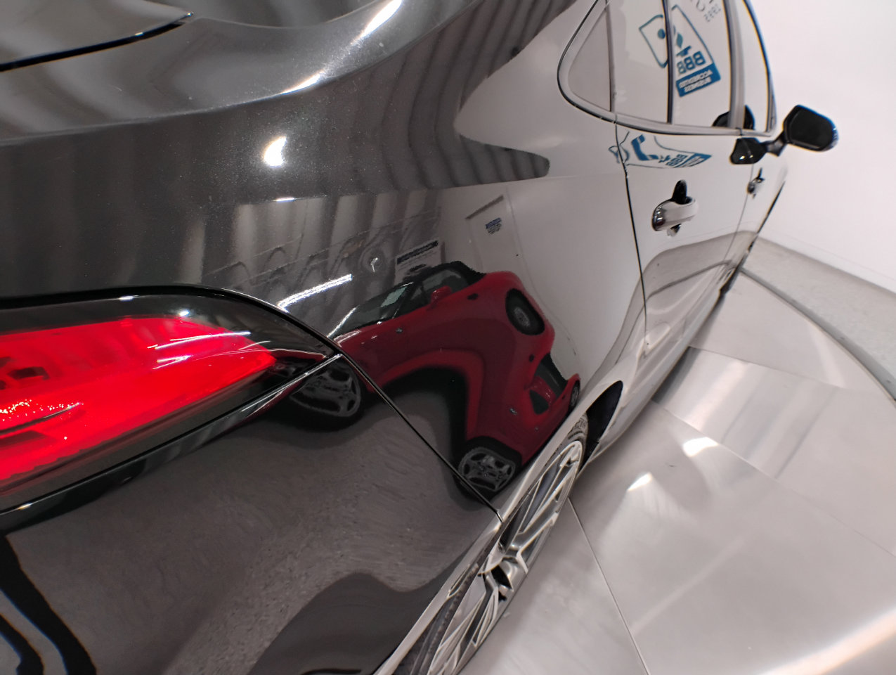 Used 2020 Toyota Corolla SE image 11