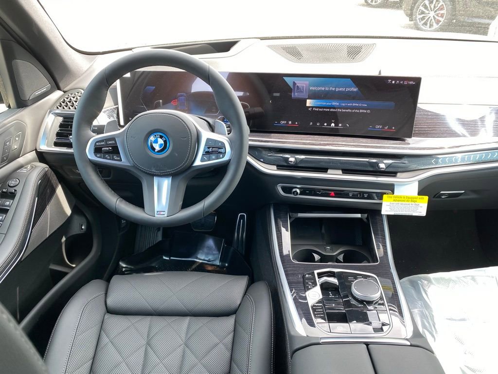 New 2026 BMW X5 xDrive50e w/ M Sport Package AWD/4WD image 9