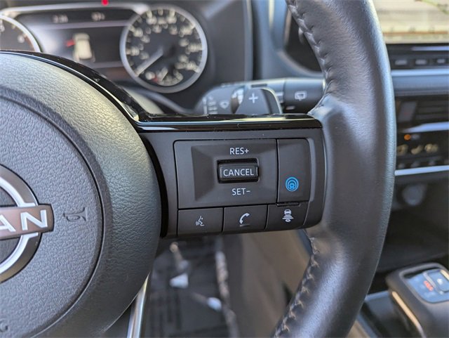 Used 2023 Nissan Rogue SL w/ SL Premium Package image 12