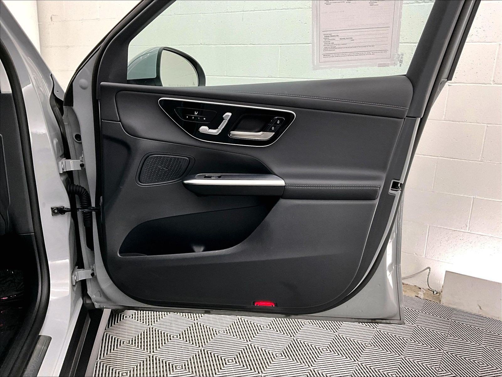 Certified 2025 Mercedes-Benz GLC 350e 4MATIC image 25