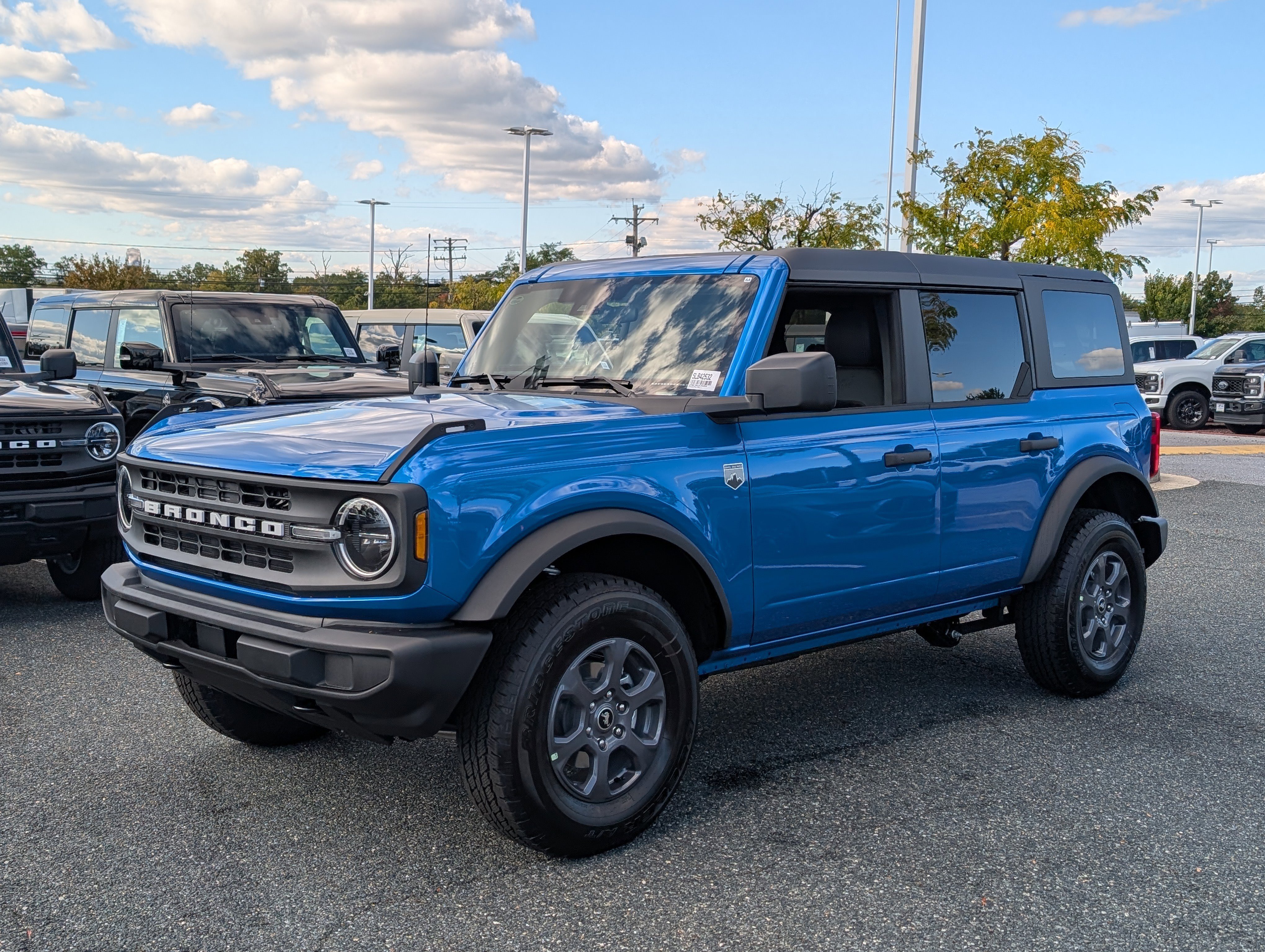 New 2025 Ford Bronco Big Bend image 4