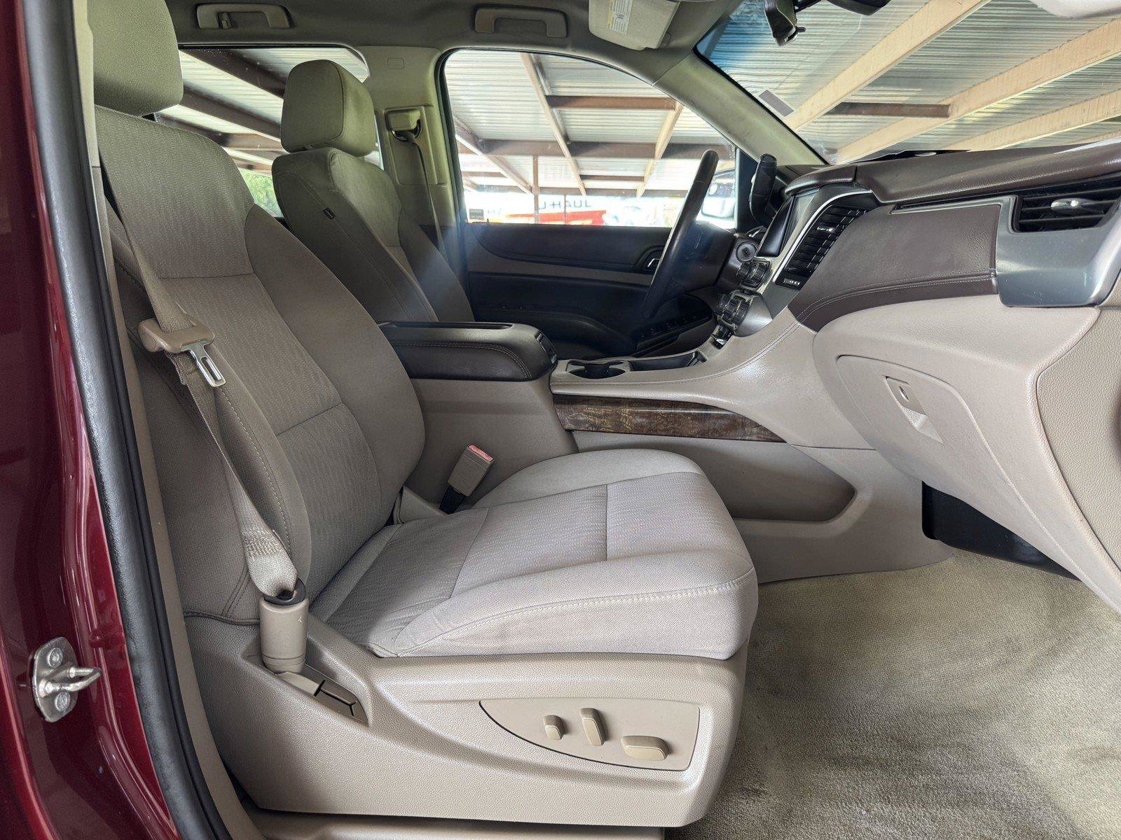 Used 2016 Chevrolet Suburban LS RWD image 42