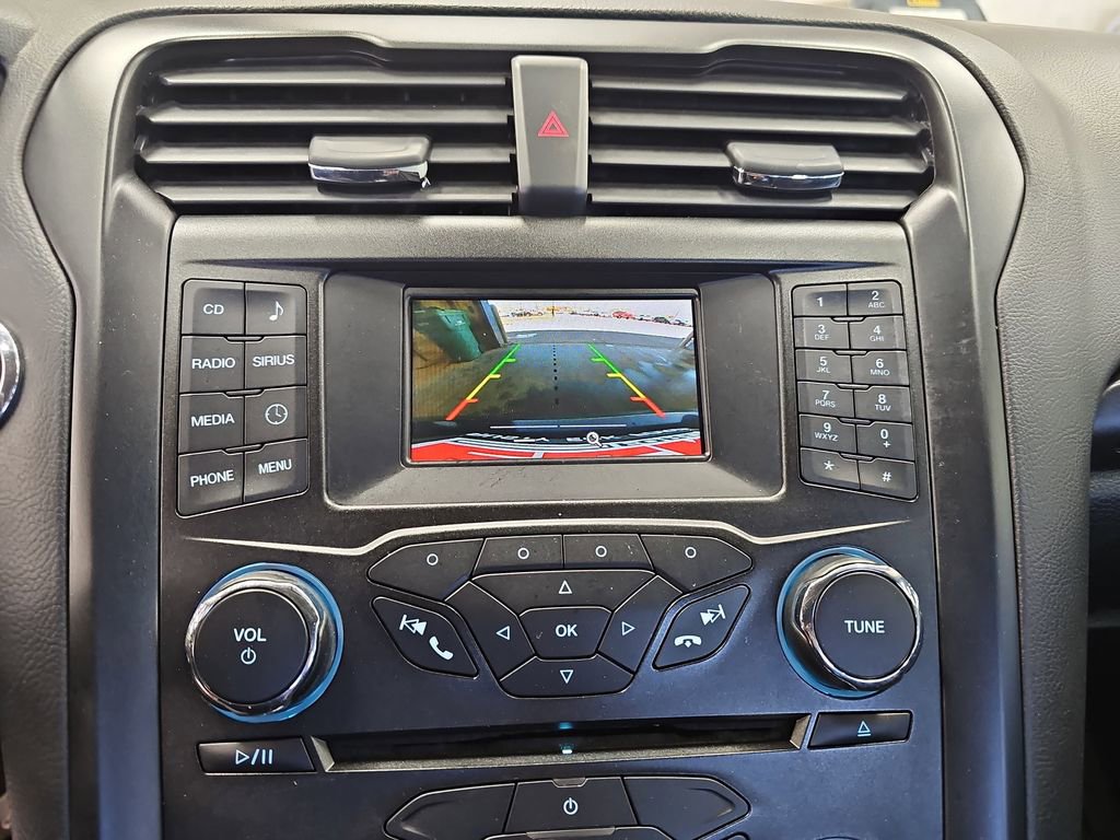 Used 2018 Ford Fusion SE w/ Equipment Group 201A image 21