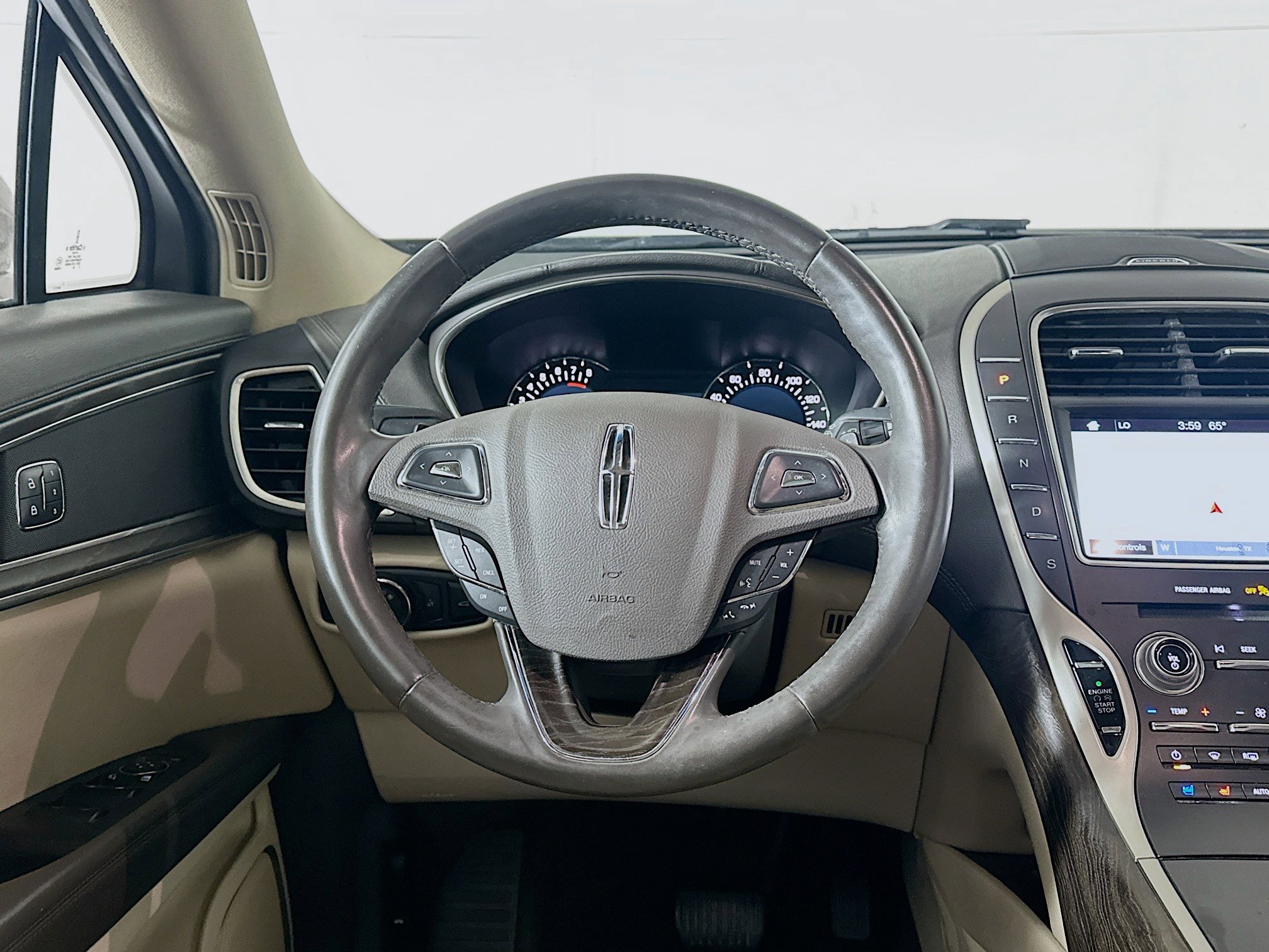 Used 2017 Lincoln MKX Reserve w/ Lincoln MKX Climate Package AWD/4WD image 18