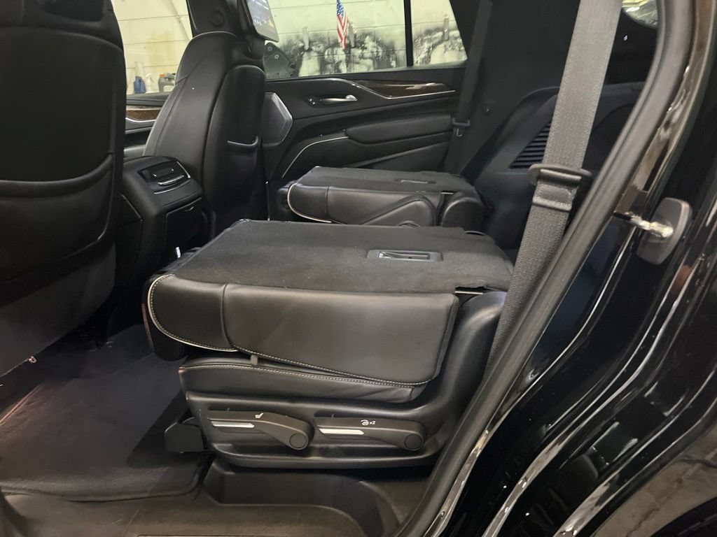 Used 2023 Cadillac Escalade Sport Platinum AWD/4WD image 25