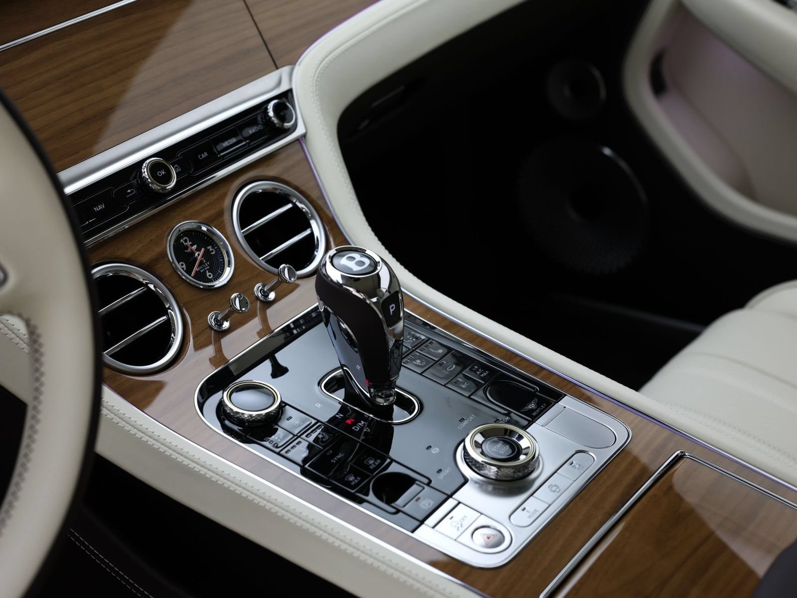 New 2026 Bentley Continental GT AWD/4WD image 13