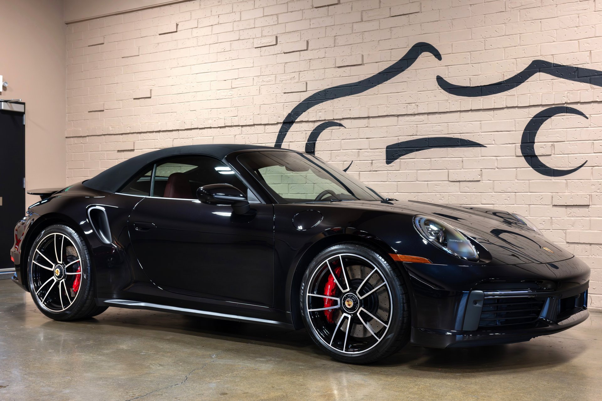 Used 2024 Porsche 911 Turbo image 4
