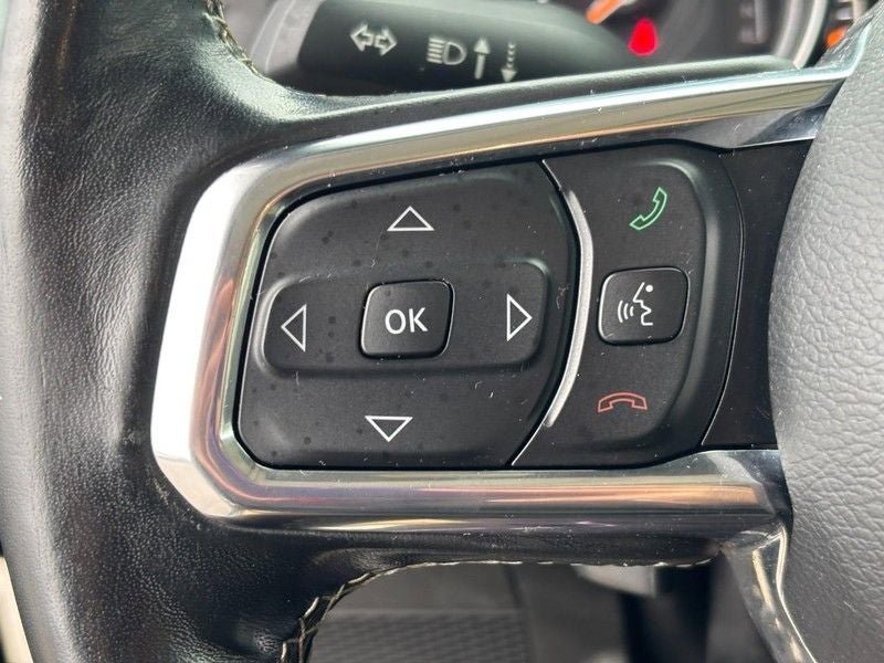 Used 2019 Jeep Wrangler Unlimited Sahara w/ Dual Top Group image 16