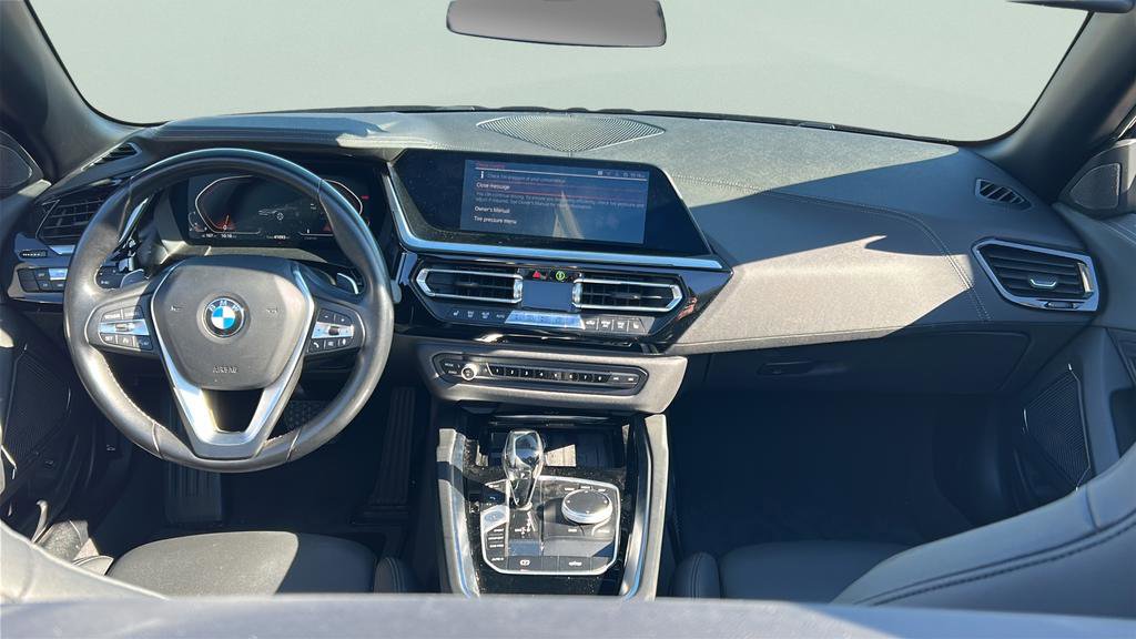 Used 2021 BMW Z4 sDrive30i w/ Convenience Package image 14