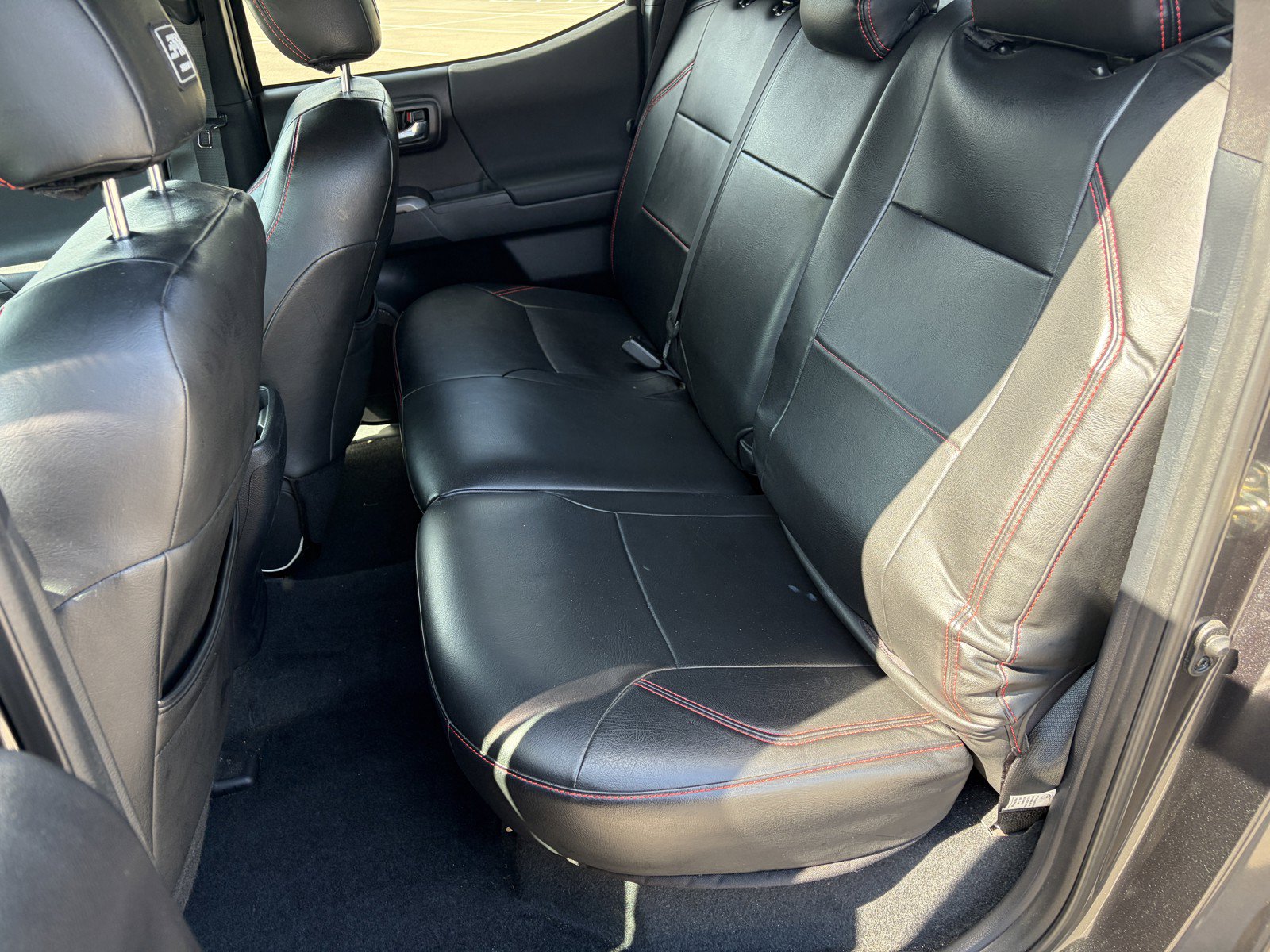 Used 2019 Toyota Tacoma TRD Sport AWD/4WD image 9