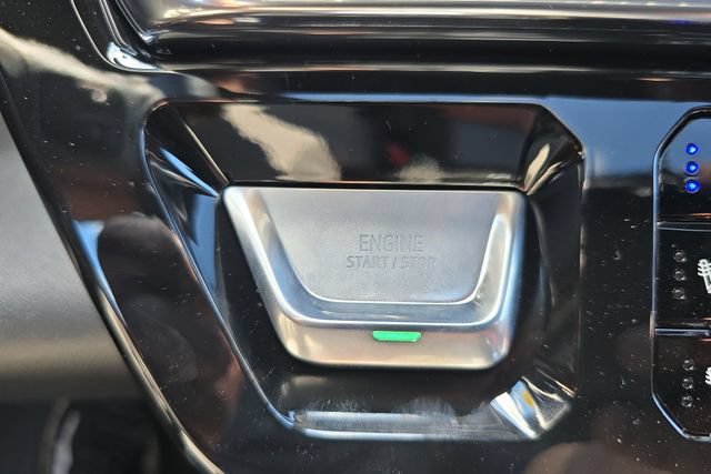 New 2026 GMC Sierra 3500 Denali Ultimate AWD/4WD image 17