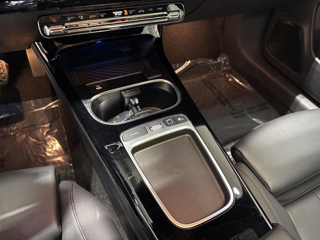 Used 2025 Mercedes-Benz CLA 250 4MATIC w/ Exclusive Package image 17