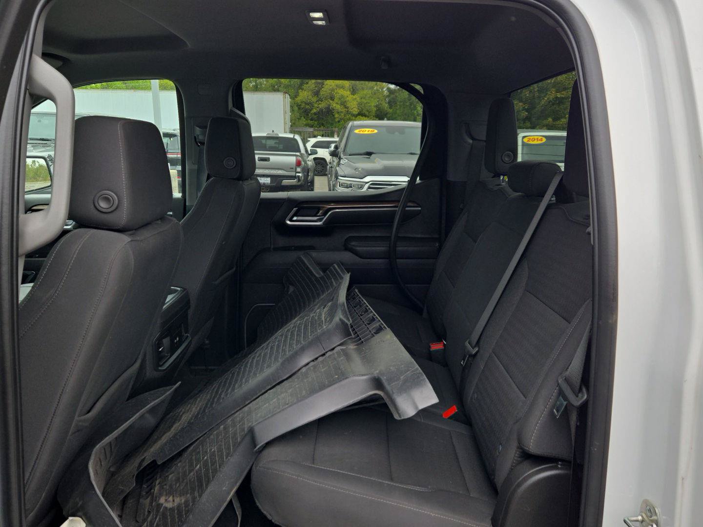 Used 2025 Chevrolet Silverado 1500 LT AWD/4WD image 15