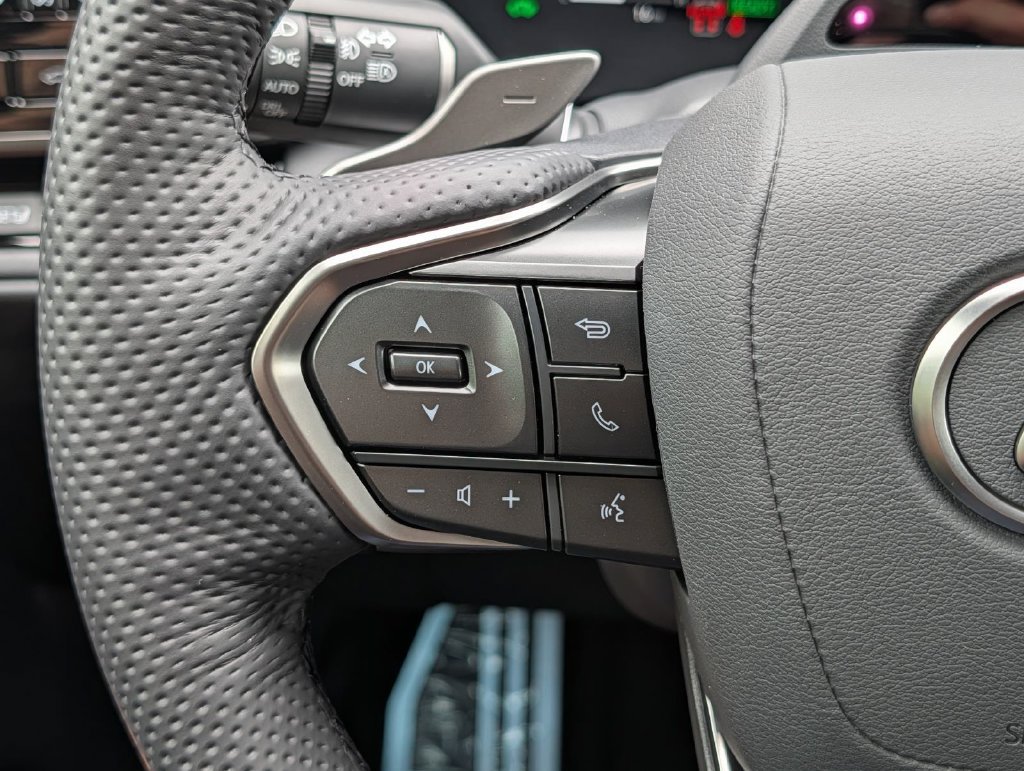 New 2026 Lexus TX 500h AWD w/ Technology Package image 17