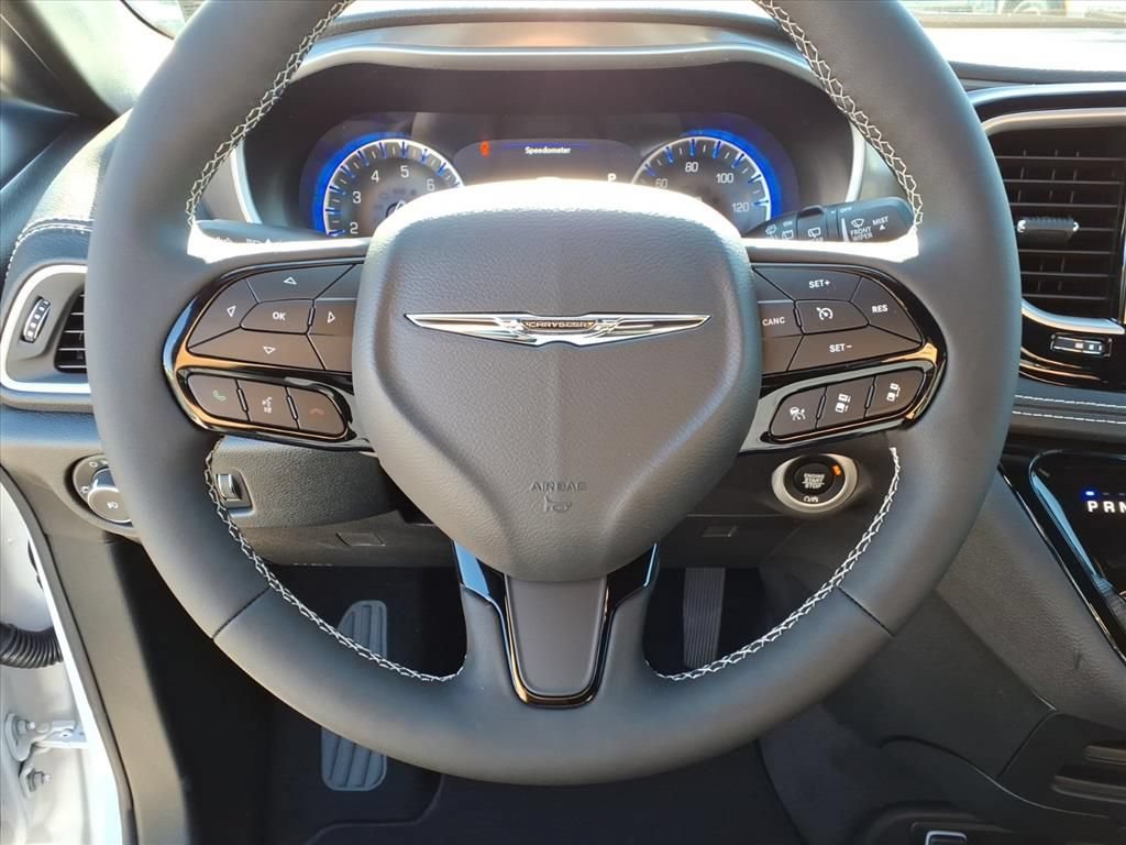 New 2026 Chrysler Pacifica Select w/ S Appearance Package FWD image 19