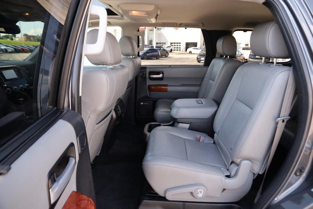Used 2018 Toyota Sequoia Platinum w/ Carpet Cargo Mat Package AWD/4WD image 12