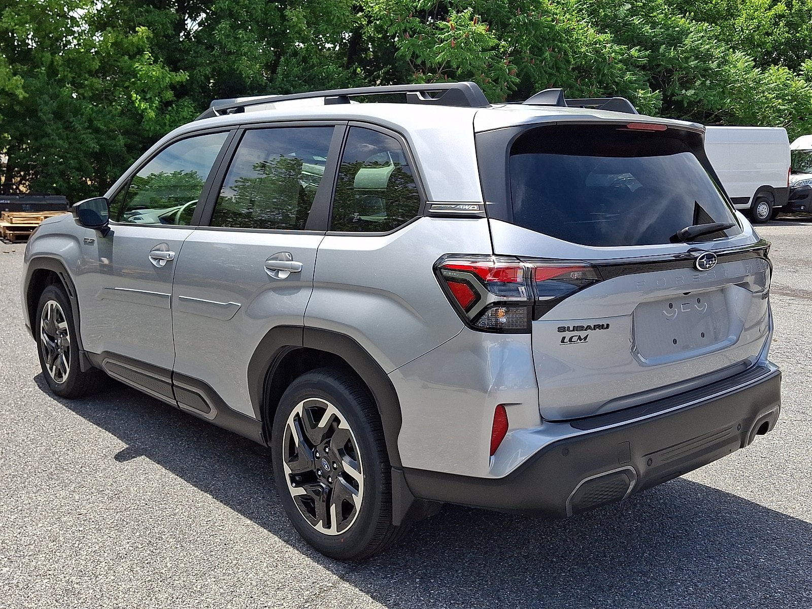 Used 2025 Subaru Forester Limited AWD/4WD image 6