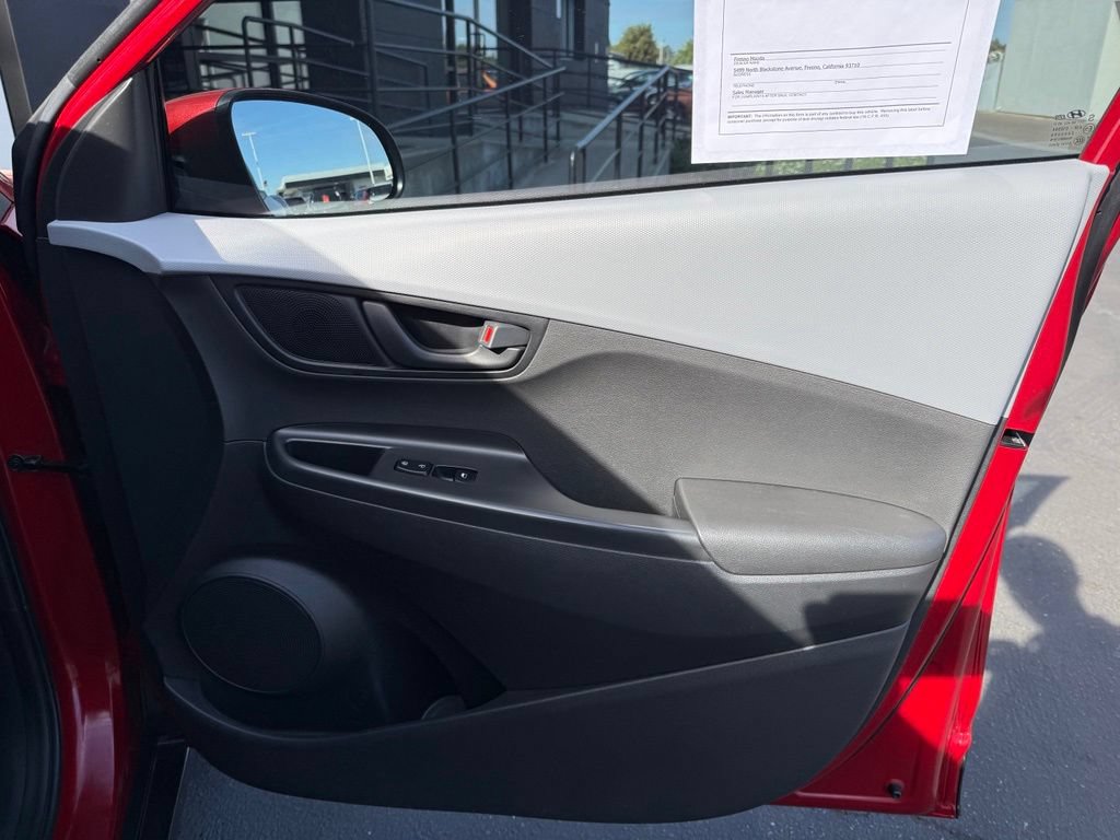 Used 2019 Hyundai Kona SE FWD image 17