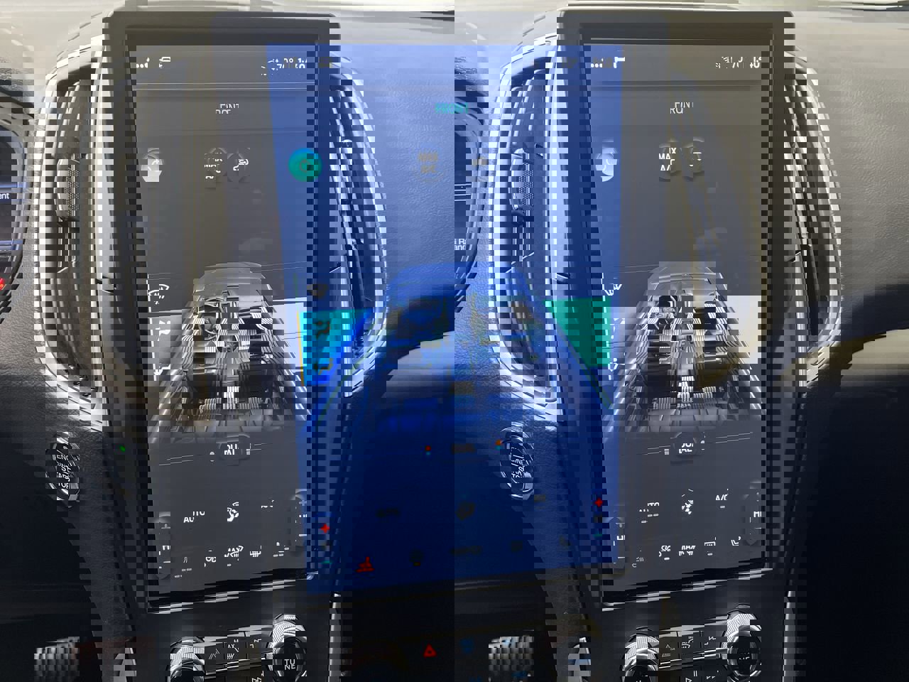 Used 2024 Ford Edge SEL w/ Convenience Package image 18