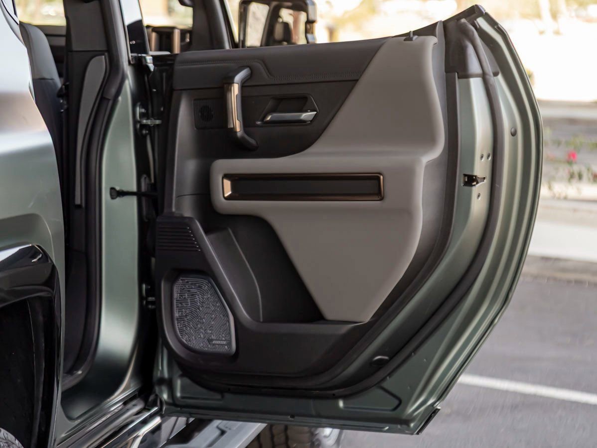 Used 2024 GMC Hummer EV 3X image 29