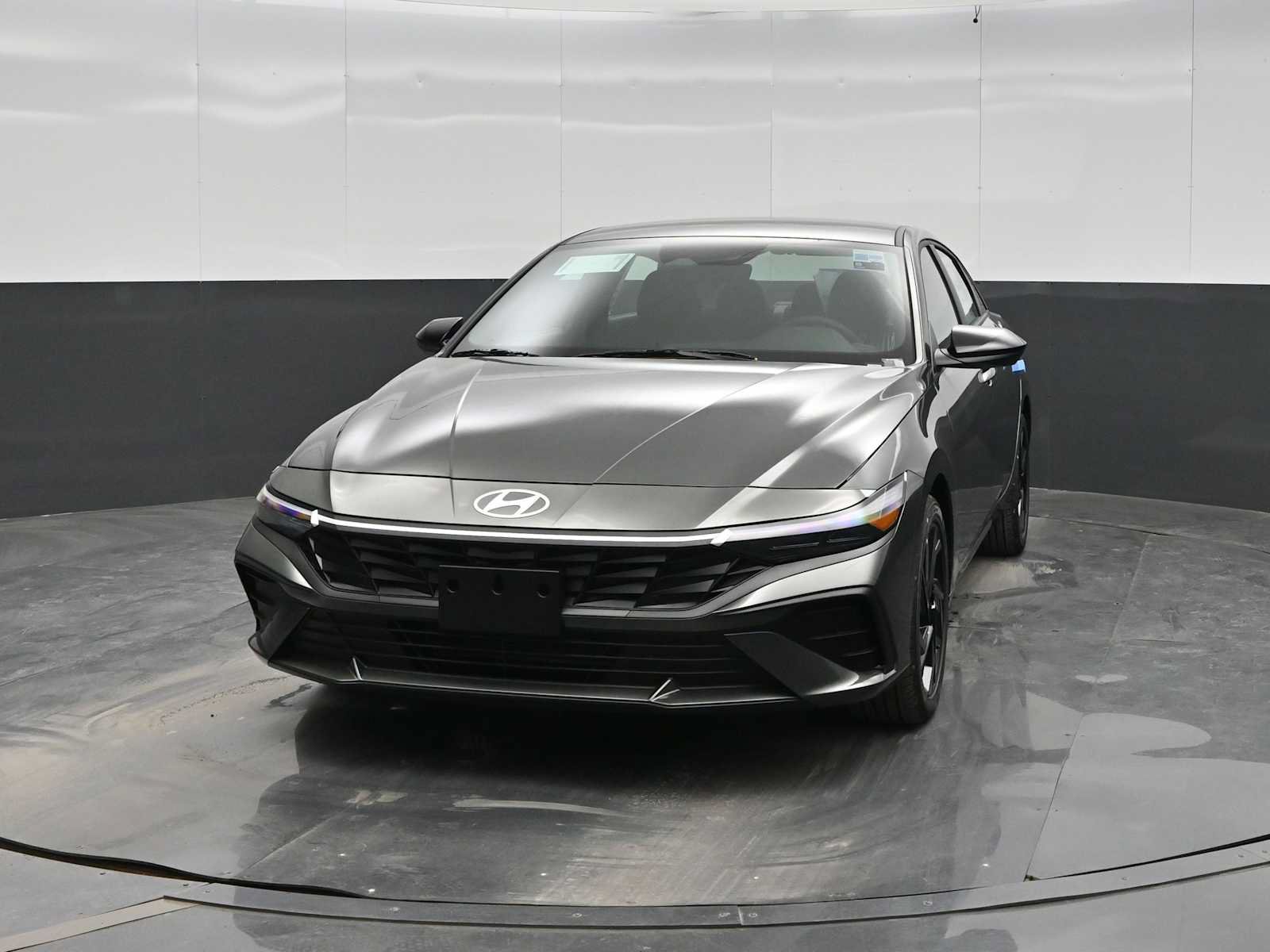 New 2026 Hyundai Elantra Sport FWD image 3