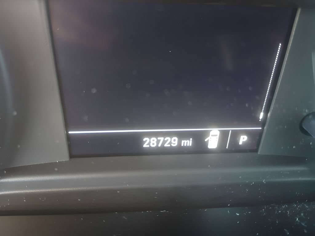 Used 2019 Chevrolet Silverado 1500 Custom w/ Custom Convenience Package RWD image 8