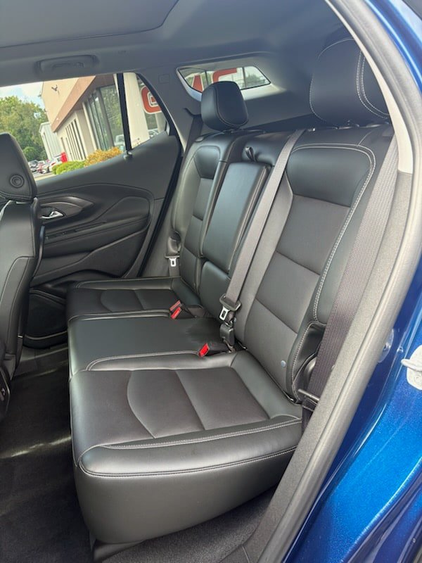 Used 2022 GMC Terrain SLT AWD/4WD image 18
