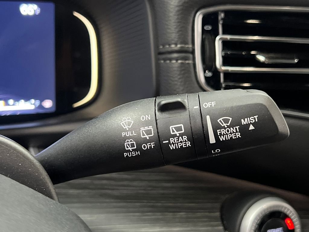 Used 2024 Jeep Wagoneer L Series II image 52