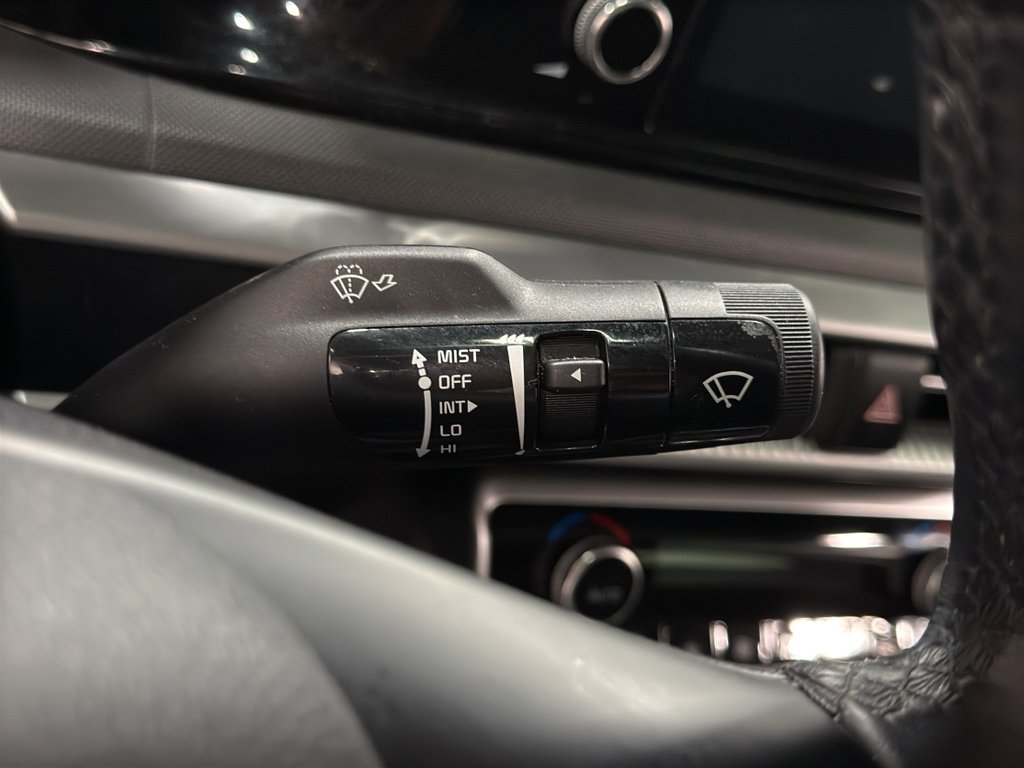 Used 2022 Kia K5 LXS image 15