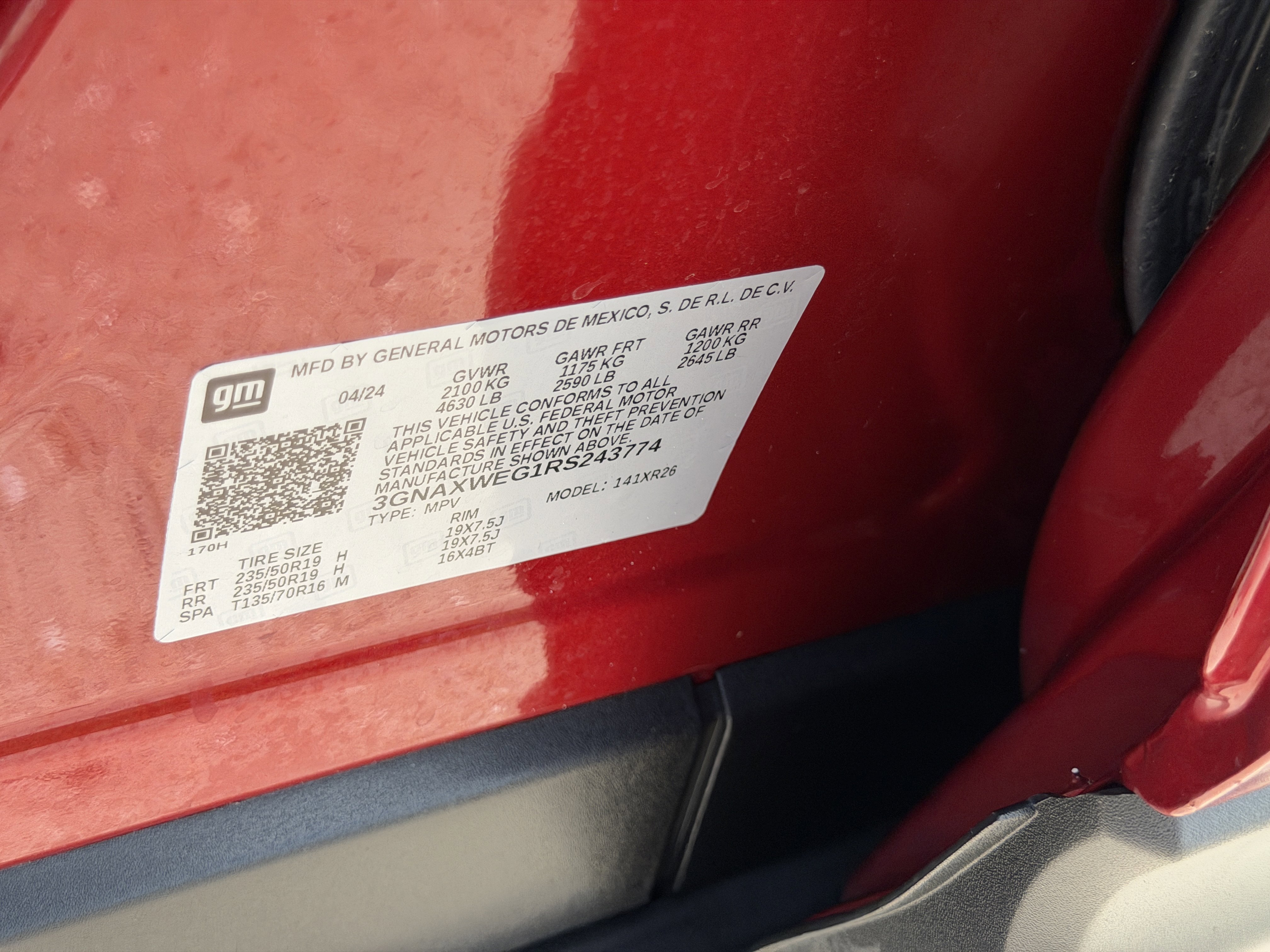 Used 2024 Chevrolet Equinox RS w/ LPO, Floor Liner Package AWD/4WD image 35