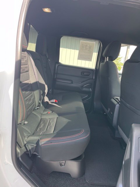 Used 2026 Nissan Frontier PRO-4X AWD/4WD image 30