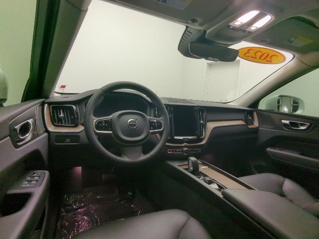 Used 2023 Volvo XC60 B5 Plus w/ Climate Package AWD/4WD image 21